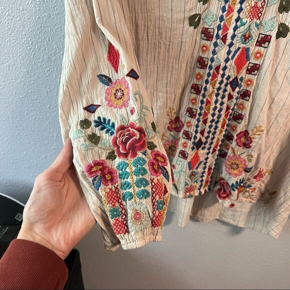 Johnny Was Cotton Eilona Embroidered Blouse - Picture 3 of 10